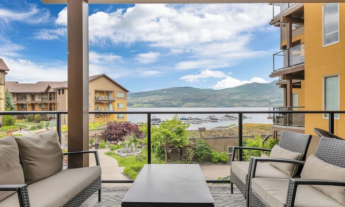 Central Okanagan Apartment | 4204 - Sparkling view - Barona Beach