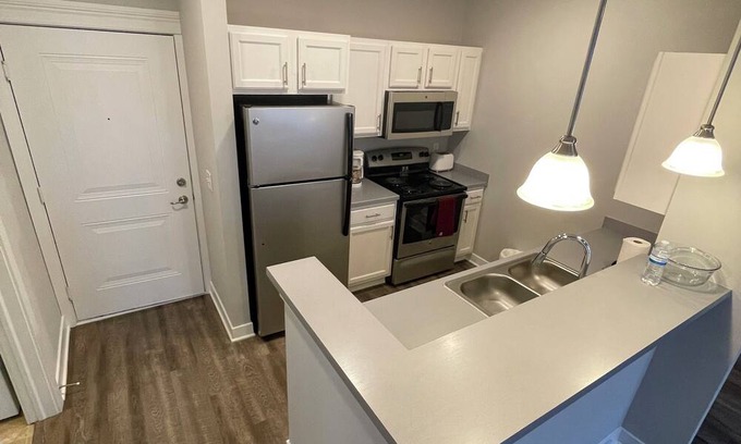 Carmel Apartment | Carmel Apt! 729 square feet!