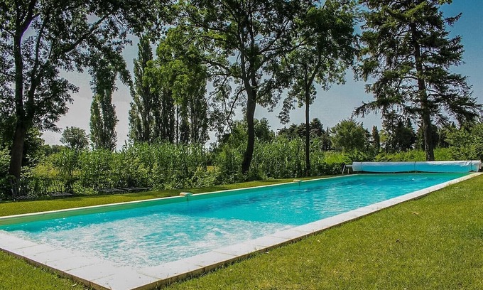 Colonzelle Cottage | Cottage 'Ecurie' with Shared Pool, Private Terrace and Wi-Fi