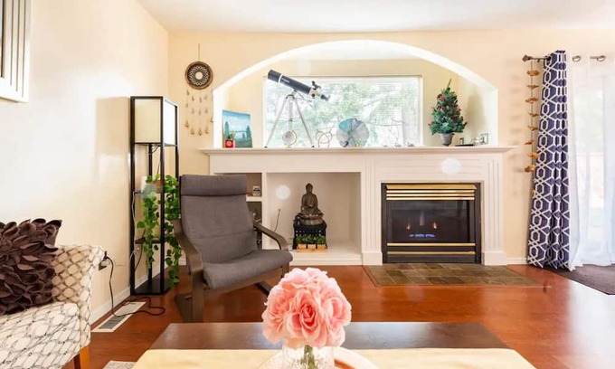 North Creek House | Cozy king bed with private bath & free parking Bothell