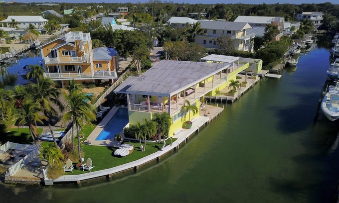 Indian Waterways House | Bay-front, family compound in Tavernier is the perfect Keys retreat.