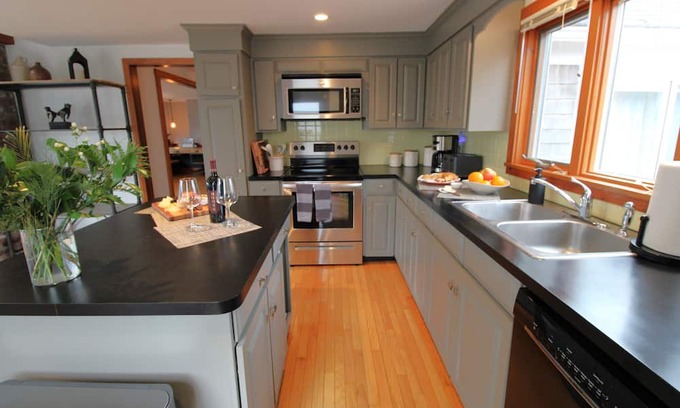 Harwich Center House | Spacious Well Appointed Home in Quiet Neighborhood