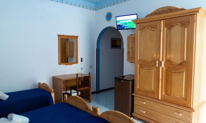 Lipari Historic Centre Bed & Breakfast | Tripla Comfort Casavittorio