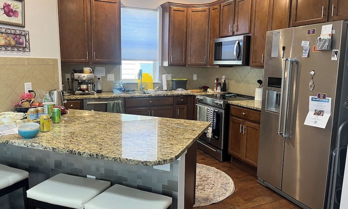 Louisville House | Fabulous Patio! Close to biking, hiking and food!