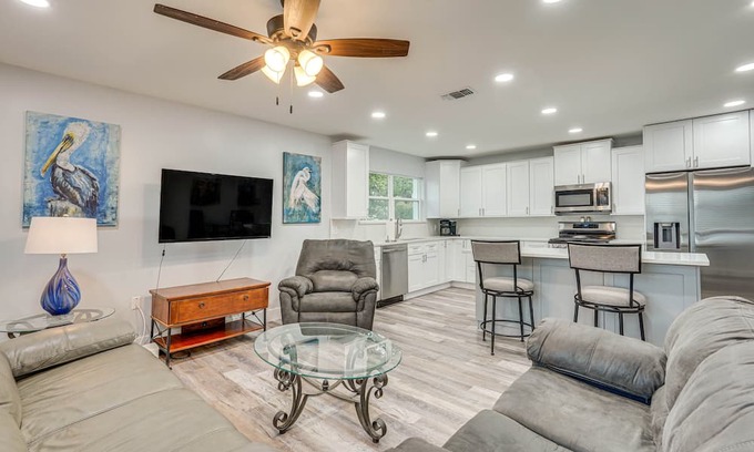 Panama City House | Pet-Friendly Panama City Home, 9 Mi to Beach!