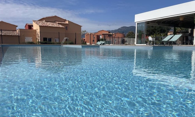 Lecci Apartment | apartment for 4 people No. 40 floor Hameaux de Saint Cyprien