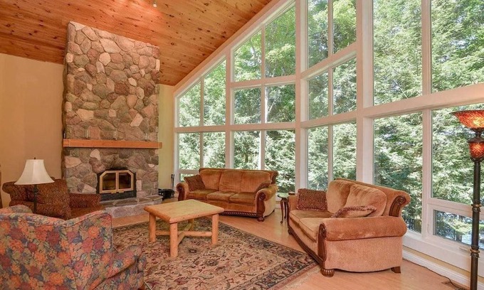 Arden Cottage | Cardinal Grant with Hot tub booking the Summer of 2024.Located in Arden Ontario