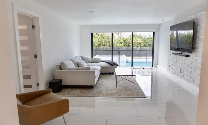 Hialeah House | Zen Gem Home