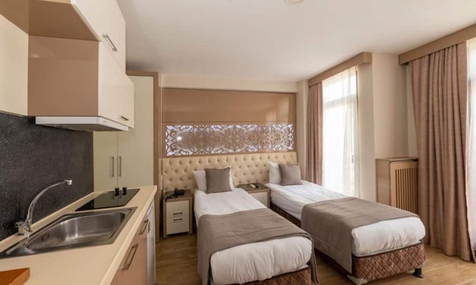 Talimhane House | Large Double Room - Taksim Peri Suite Hotel