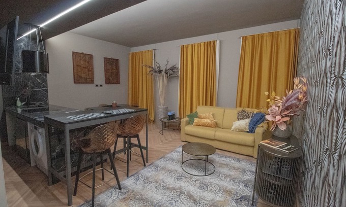 Historic Centre Apartment | Elegant and luxurious apartment for 6 people, in the heart of Turin