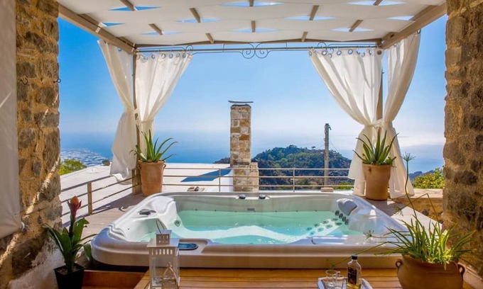 Anatoli Villa | Inviting 4-Bed Villa in Anatoli