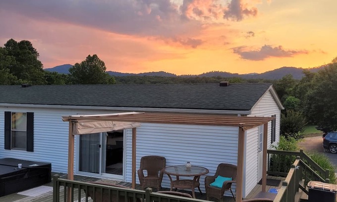 Lovingston Cabin | Blue Ridge Cabin