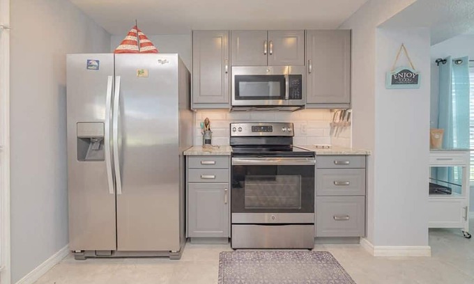Palm Harbor House | Beach Blessing - Just Minutes From the Beach!