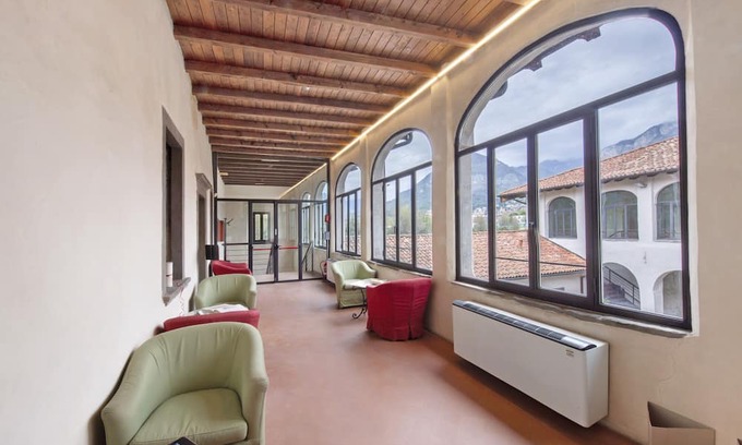 Calolziocorte Apartment | Apartment "Hotel Locanda Leonardo Bellagio" with Mountain View, Shared Terrace & Wi-Fi