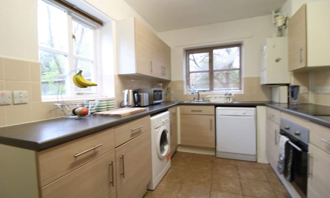 Nine Elms House | Immaculate Nine Elms Room Let!