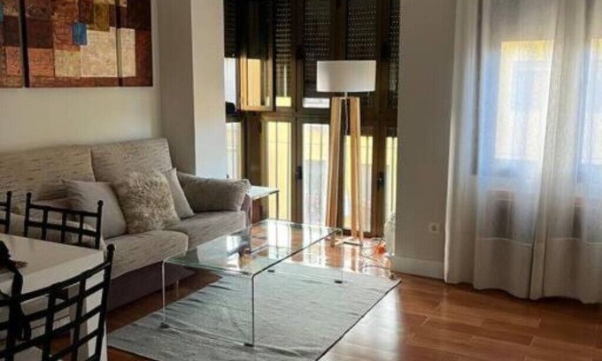 San Roque Apartment | Apartamento en Luis Montoto, Nervión. Céntrico
