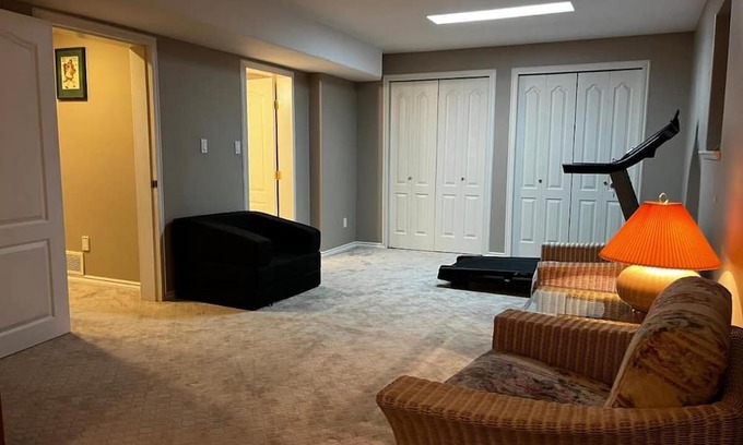 Surrey Villa | Guest-Villa at Golf Course