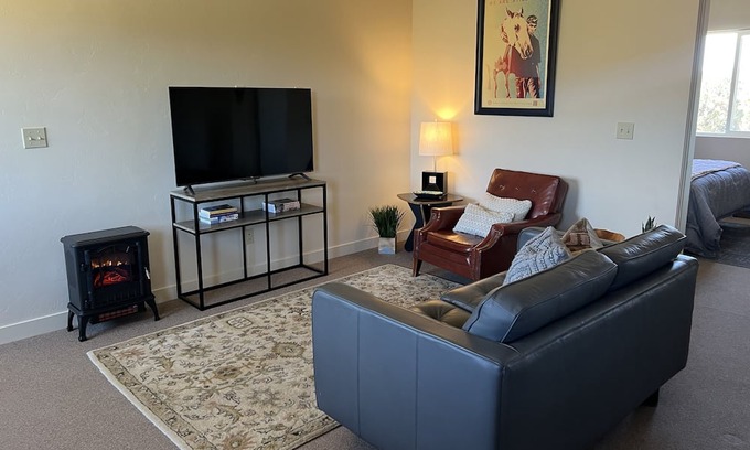 Mancos Apartment | Valle Verde Guesthouse in the heart of Mancos Valley. Pets Welcome!