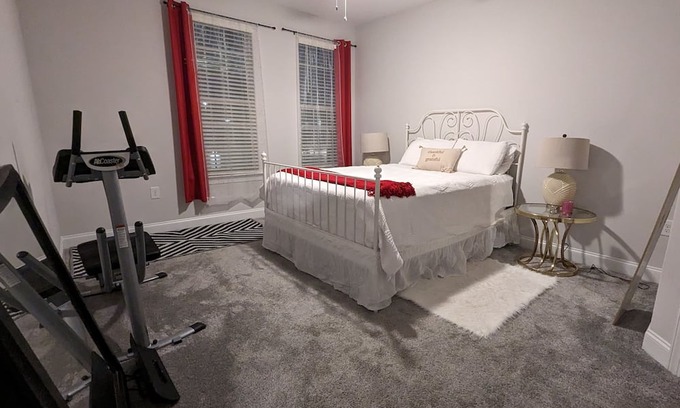 Southeast Raleigh Apartment | Cozy one bedroom,close to everything Raleigh