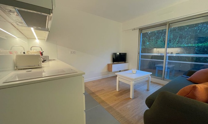 Cœur de Ville Apartment | Courbevoie - Close to cityhall and la defense - Fully renovated