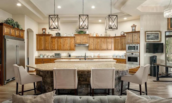 North Gateway House | Beautiful Desert Mountain Views Luxurious Estate Living