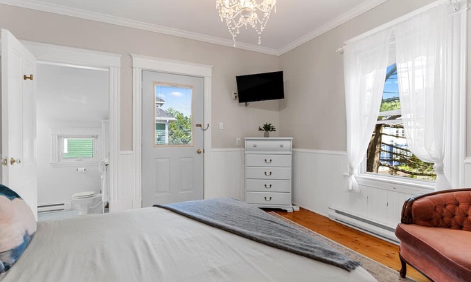 Moncton Apartment | Studio 6 ~ 1 BDRM w/ Private Bath & Balcony