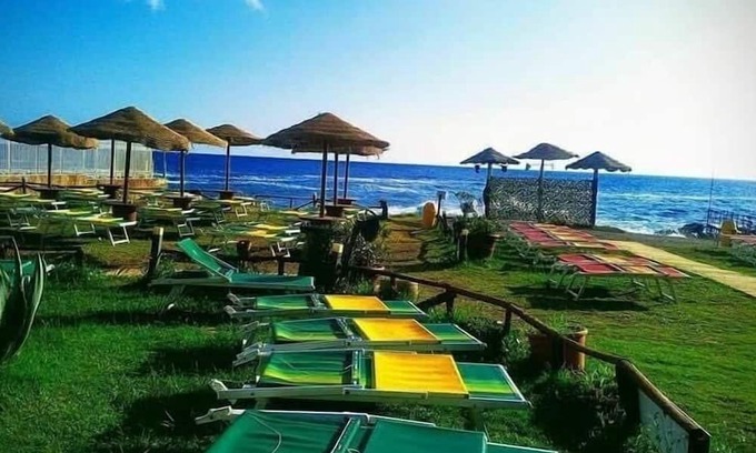 Addaura Apartment | Apartment in villa - 2 minutes walk to the beach