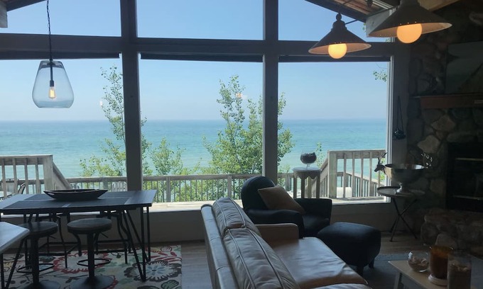 Montague Cottage | Lake Michigan Beach Cottage