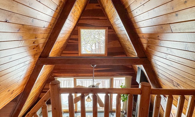 Payson Cabin | Private Black Diamond Cabin