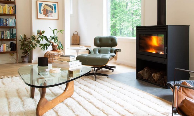 Warren House | Moody Pond House: 15 Min to Mohawk Ski Mountain, new country home on 18+ acres