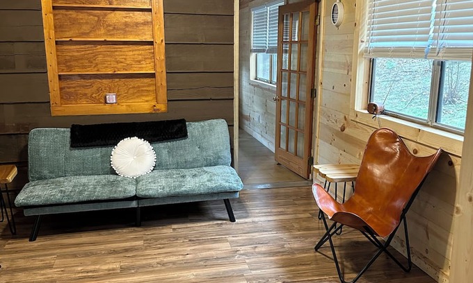 Jasper Cabin | Cozy one bedroom cabin in the heart of the Ozark’s. Close to the Buffalo River❤️