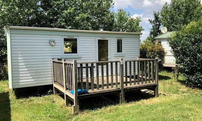 Saint-Denis-du-Payre House | CAMPING O BEAU LAURIER ** - Mobile home with dressing room 4p 42 4 people