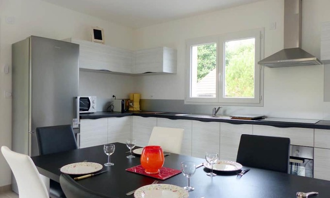 Saint-Remy-en-Rollat Cottage | Gite Saint-Rémy-en-Rollat, 2 bedrooms, 4 persons