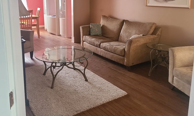 Orleans Village - Chateauneuf House | Beautiful house in Orléans ottawa