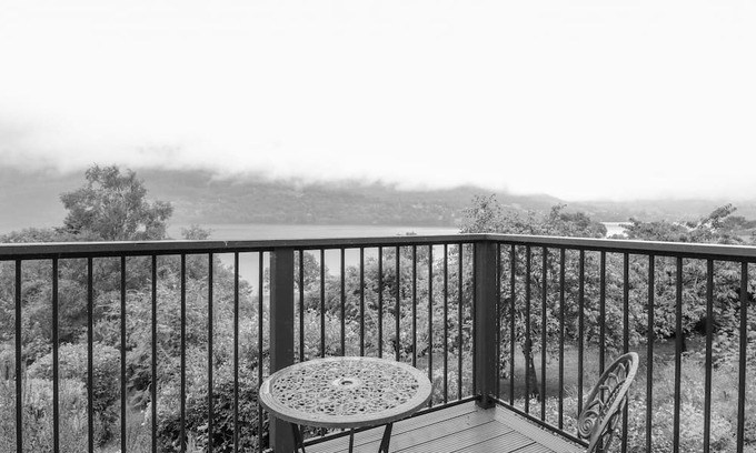 Loch Tay Cottage | WATERFALL COTTAGE, pet friendly, with open fire in Aberfeldy