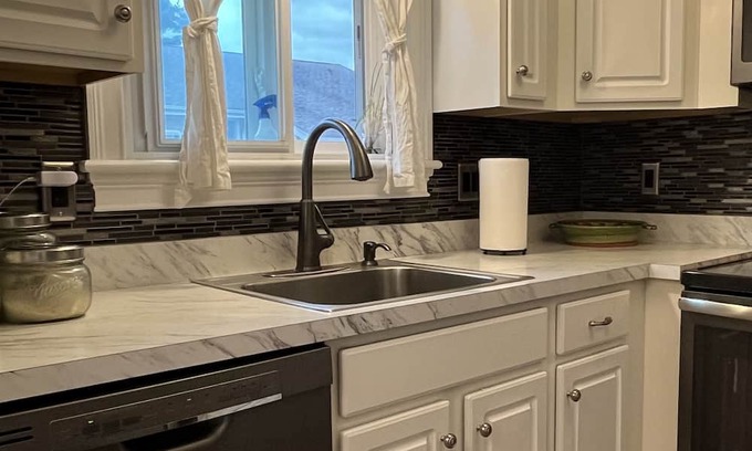 New Milford Apartment | Luxury condo at beautiful community lake