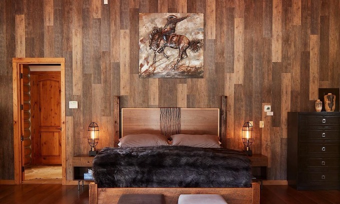 Grantsdale Cabin | Riverfront Suite at The Bitterroot Mile Club