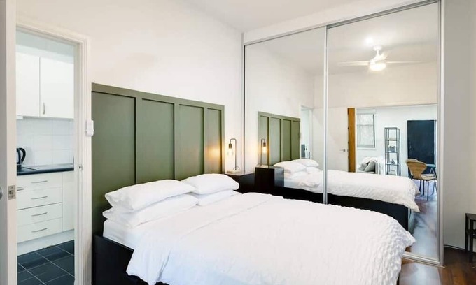 Woolloomooloo Apartment | Cute & Cosy - Walk to City, Harbour and Museum