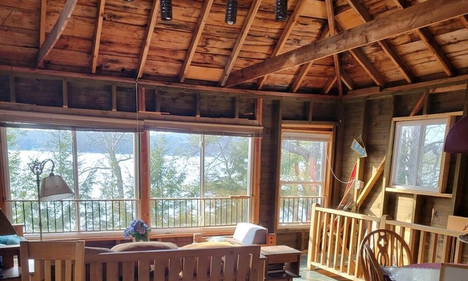 Bridgton Cottage | Lakeside Cottage On Long Lake