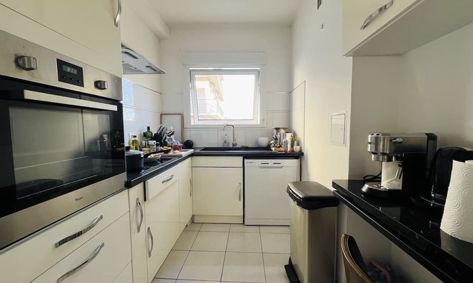 Republique–Point-du-Jour Apartment | Comfortable apartment at Porte de Saint-Cloud