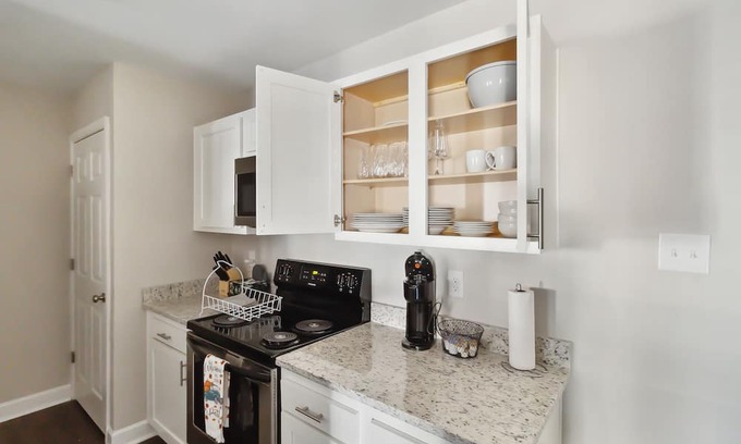 Huntsville Apartment | Center City Charm, the place to meet all of your needs