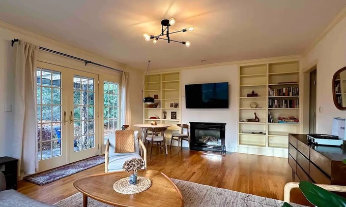 Philipstown Apartment | Cozy Village Getaway