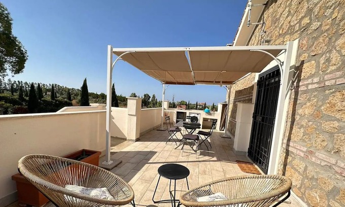 Montalto di Castro Apartment | Dimora Della Dogana, in Caratteristico Casale Della Maremma Tosco-laziale