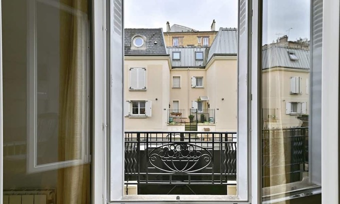 Cœur de Ville Apartment | Sublime 2P Située À 15 MIN DU Centre DE Paris !