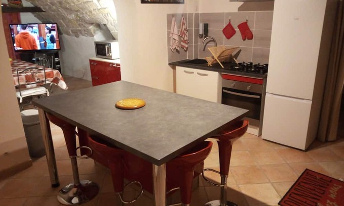 Villemus Bed & Breakfast | L'amphitryon