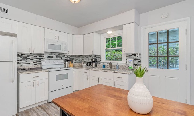 Northeast Virginia Beach House | Wake Forest Bungalow