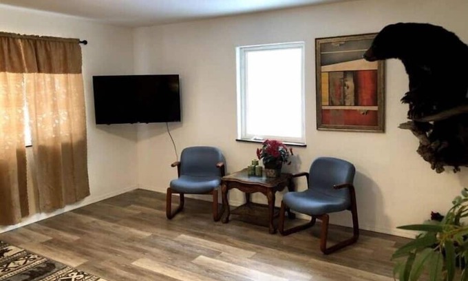 Wasilla House | Bear B&B!!!