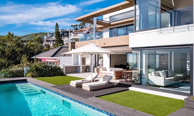 Fresnaye Villa | Sensational 4 Bedroom Villa with unparalleled panoramic views