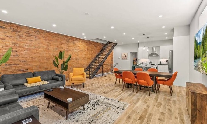 Dickinson Narrows House | Mini Mansion, Rooftop, Arcade, Movie Theater in SP