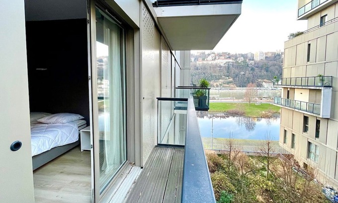 Grand Lyon Apartment | GuestReady - Tranquil Haven near the Saône